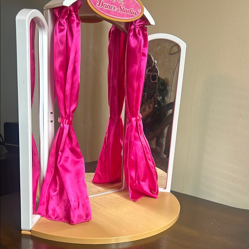 My Life As Dance Studio - Picture 2 of 5